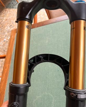 Forcella fox 38 grip x2