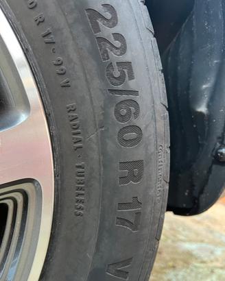 Continental 225 60 R 17