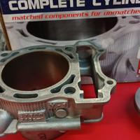 Cilindro, pistone, camme. Yamaha YZ250F e Fantic