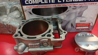 Cilindro, pistone, camme. Yamaha YZ250F e Fantic