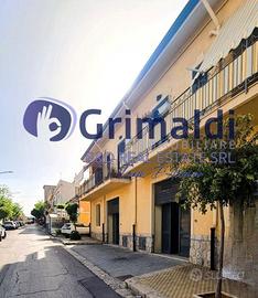 Locali commerciali Porticello centro [LM/1]