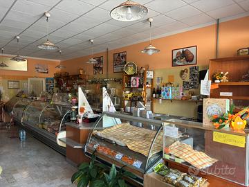 Attività commerciale (macelleria/gastronomia)