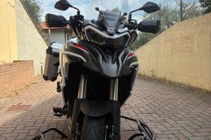 Benelli TRK 702 stradale