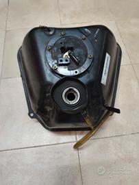 USATO SERBATOIO + POMPA KYMCO AK 550 2017/2021