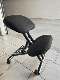 Sedia – sgabello ergonomico