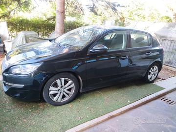 Peugeot 308 diesel  1600 del 2015