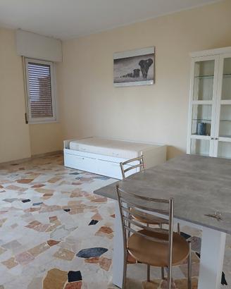 Due camere luminose solo donne spese tutto incluso