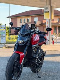 Ducati Monster 937