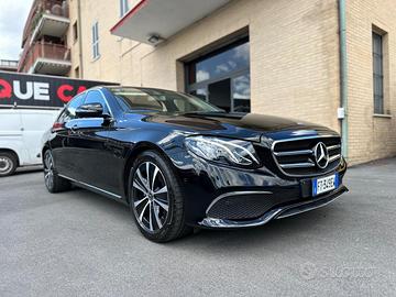 MERCEDES-BENZ E 220 d 4Matic Auto Business Extra