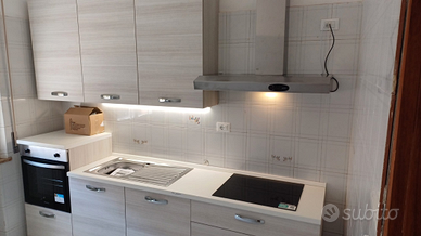 Stanza singola con balcone