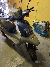 scooter Peugeot