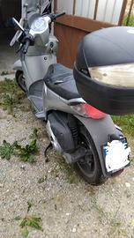 SCARABEO 200 USATO