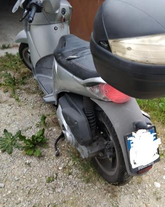 SCARABEO 200 USATO