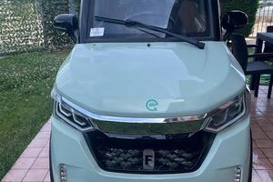 Minicar senza targa