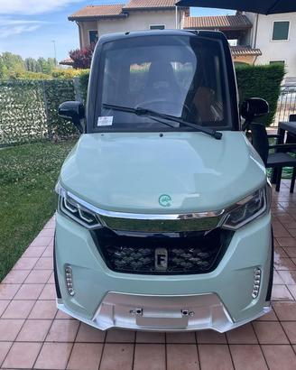 Minicar senza targa
