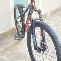Dirt jumper bike Gt La Bomba