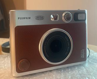 Macchina fotografica istantanea Instax Mini Evo