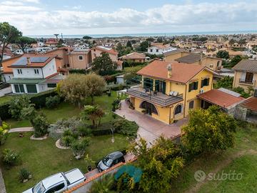 Ardea: villa unifamiliare su due livelli