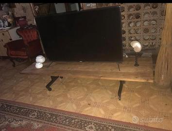 mobile ideato come porta TV 