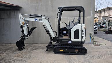 Miniescavatore 25q Leadman