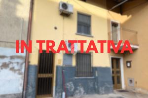 CASA DI CORTE A VEROLAVECCHIA