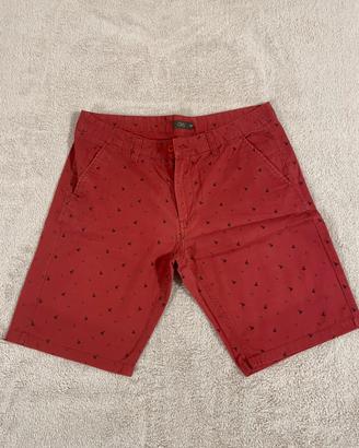 Pantaloncini rossi trama barchette