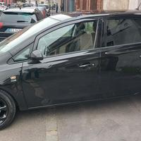 Opel Corsa 1.4 90CV GPL Tech 5 porte 120 BLACK EDI