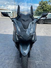Yamaha T Max 560