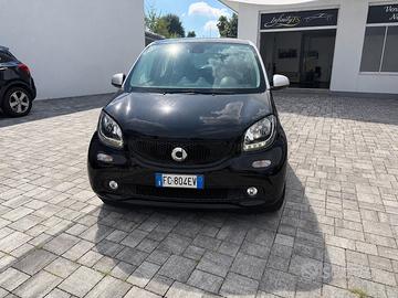 Smart forFour Forfour II 2015 1.0 Urban (sport edi
