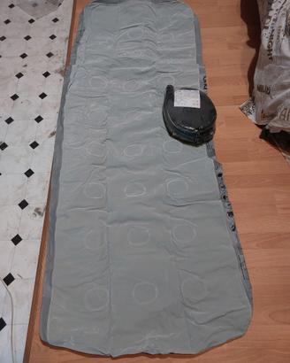 Materassino  e pompa
