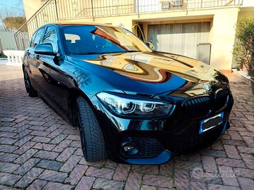 BMW 120i  Msport Total Black