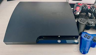 Play Station 3 Slim, 3 joystick, 9 giochi..