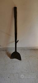 antico attrezzo agricolo taglia fieno 