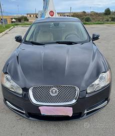 Jaguar XF 2.7 Premium Luxury