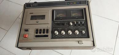 REGISTRATORE A CASSETTE TECHNICS