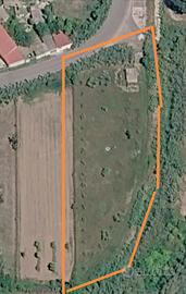 Terreno agricolo con ricovero attrezzi