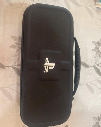 PlayStation portatile completa di custodia rigida