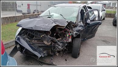 FIAT Grande Punto per ricambi