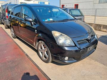 Toyota Corolla Verso anno 2008 ricambi usati