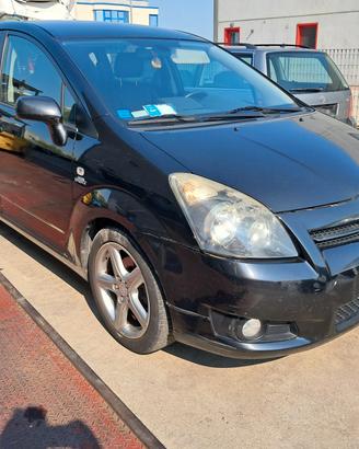 Toyota Corolla Verso anno 2008 ricambi usati