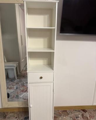 Mobile bianco stiloso design
