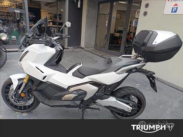 HONDA X-ADV 750 DCT Adventure Abs