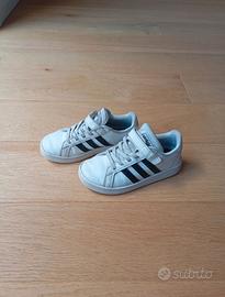 scarpe Adidas n. 29