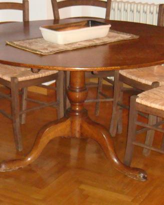 tavolo tondo  in legno