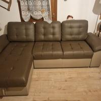 divano 3 posti con penisola letto