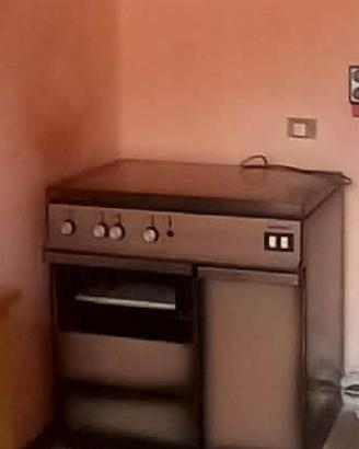 Cucina 4 fuochi e forno ARISTON