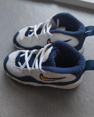 Nike baby classic