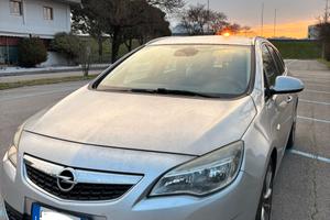 Opel Astra 1.7 CDTi Sport Tourer SW (2012)