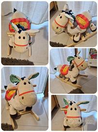 Cavallo a dondolo 