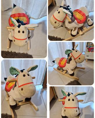 Cavallo a dondolo 